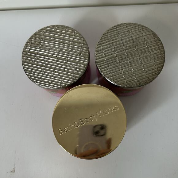 Bath and Body Works Strawberry Daiquiri 3-Wick Candles 14.5oz Large Lot Of 3 - Picture 4 of 7